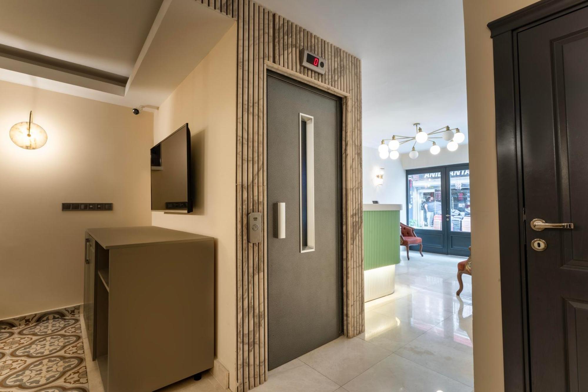 Classio Hotel Kadikoey Istanbul Exteriör bild
